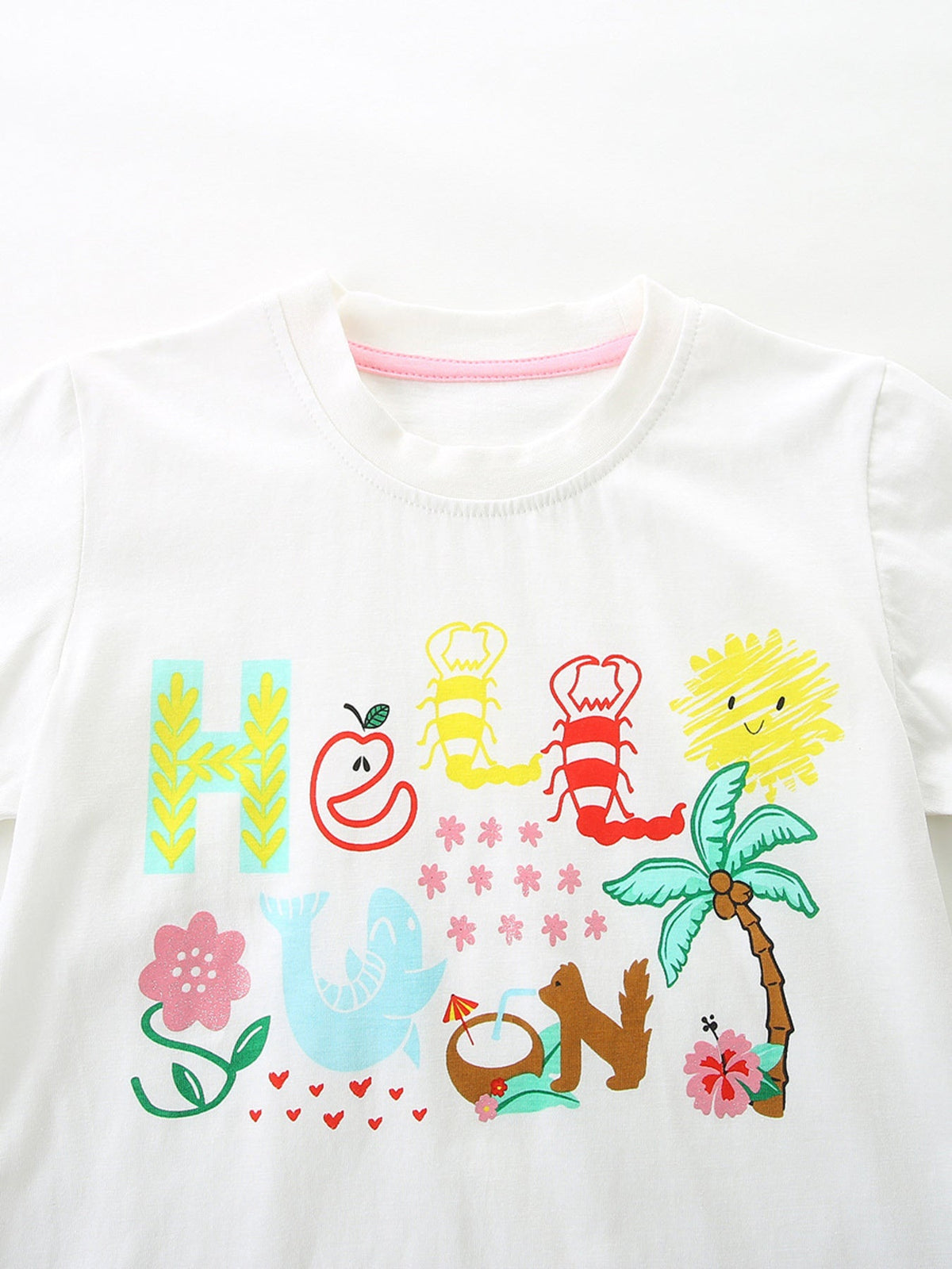 Children's Cartoon Graphic Ruffle Trim Tee & Plaid Shorts Set