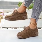 Round ToeLace-Up Sneakers