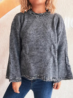 Contrast Trim Detail Round Neck Sweater