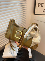 Crocodile Pattern Buckle Shoulder Bag