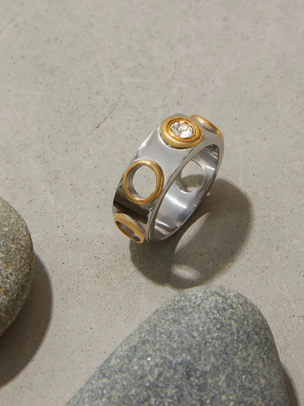 Two-Tone Cutout Ring