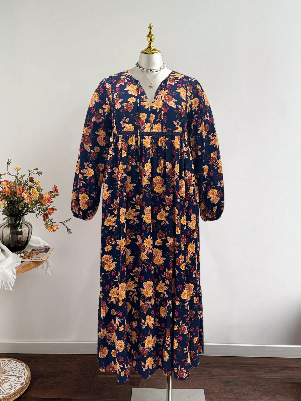 Plus Size Floral Print Tie Neck Short Sleeve Dress