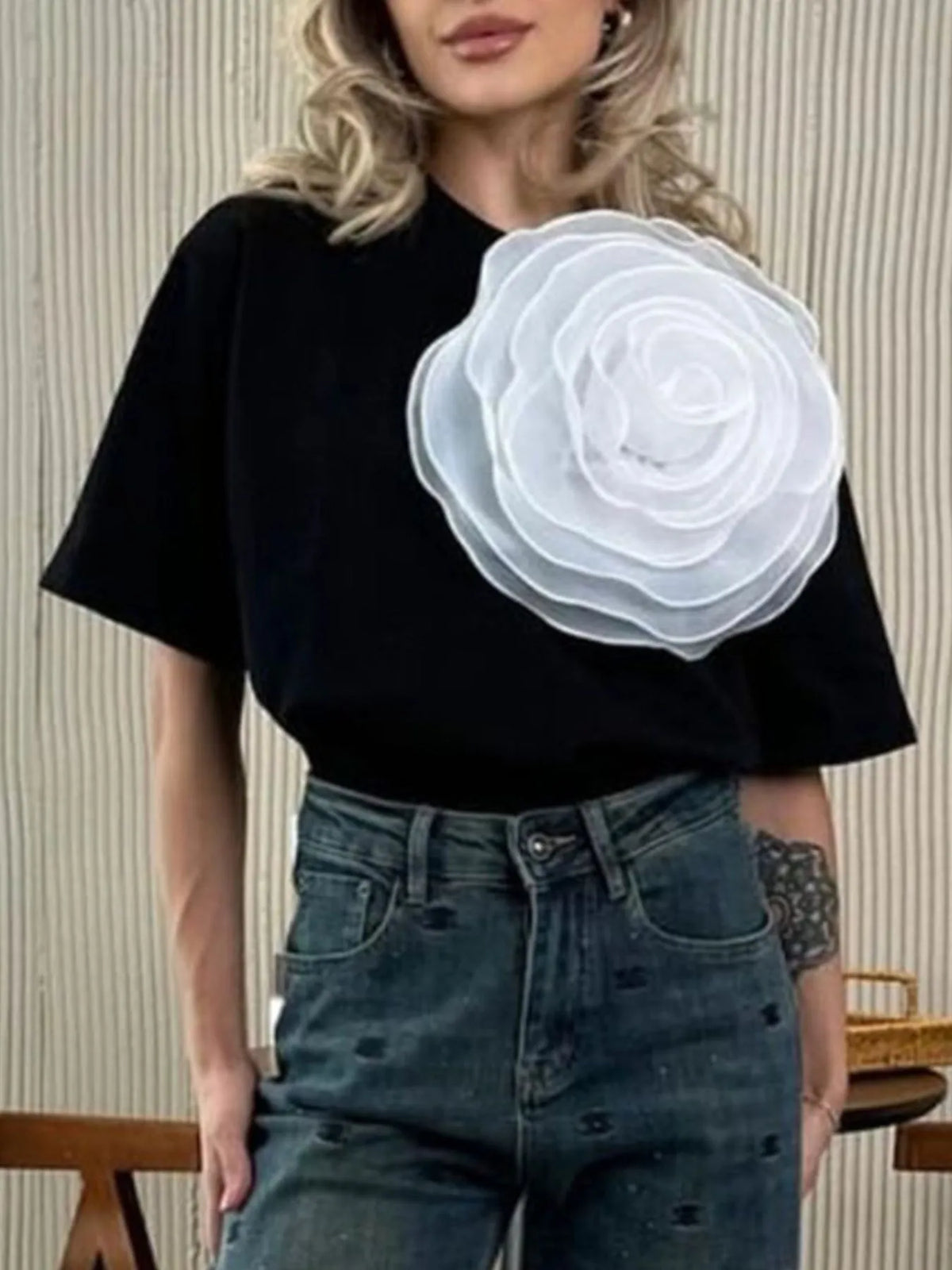 Flower Round Neck Short Sleeve T-Shirt