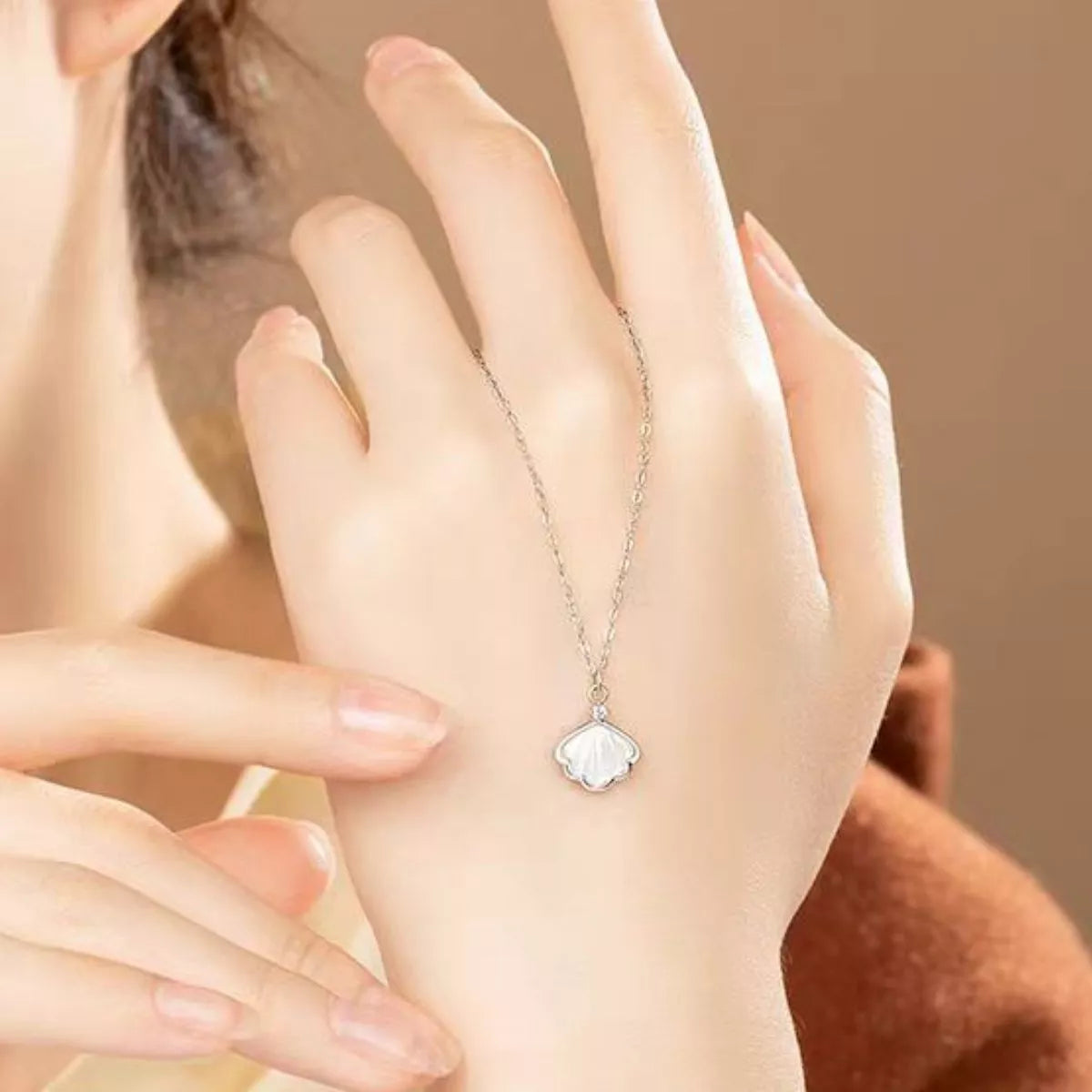 925 Sterling Silver Zircon Shell Necklace