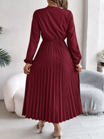 Lace Detail V-Neck Pleated Dress