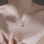 925 Sterling Silver Zircon Leaf Pendant Necklace