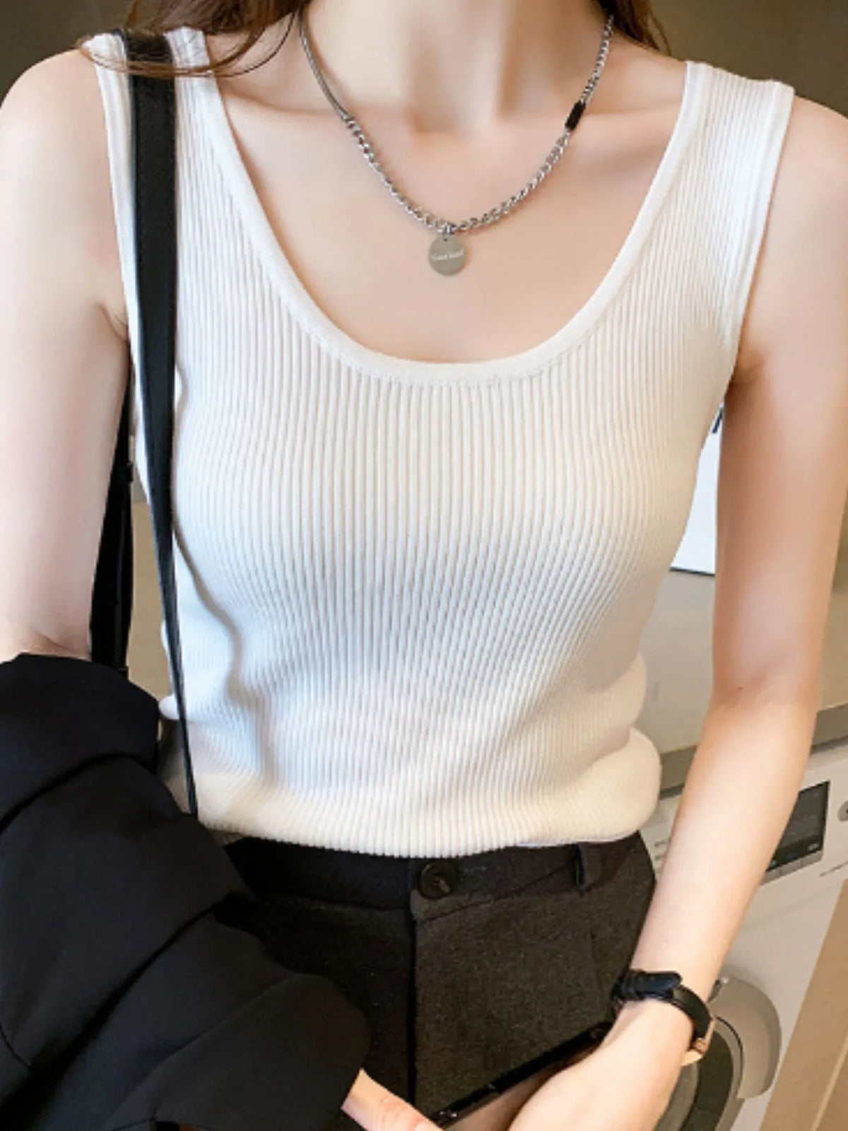 Plus Size Ribbed Scoop Neck Tank