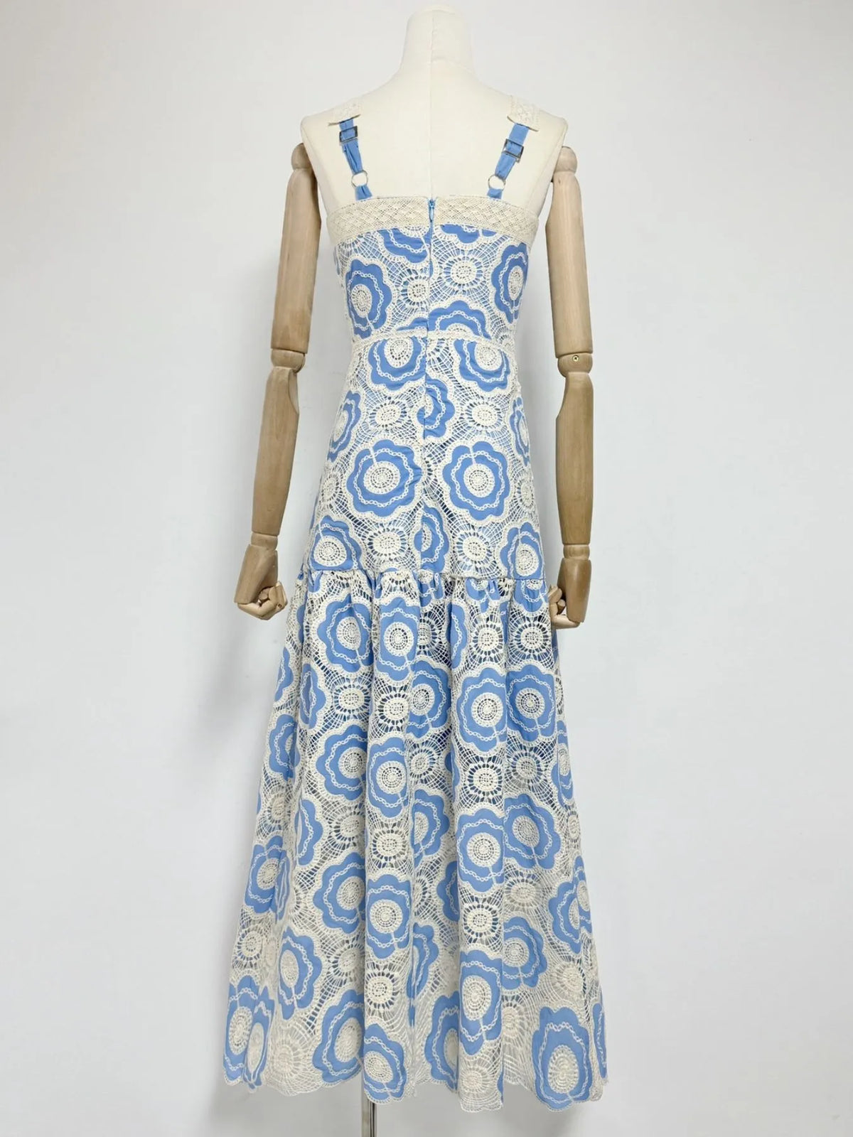 Lace Sleeveless Tiered Midi Dress