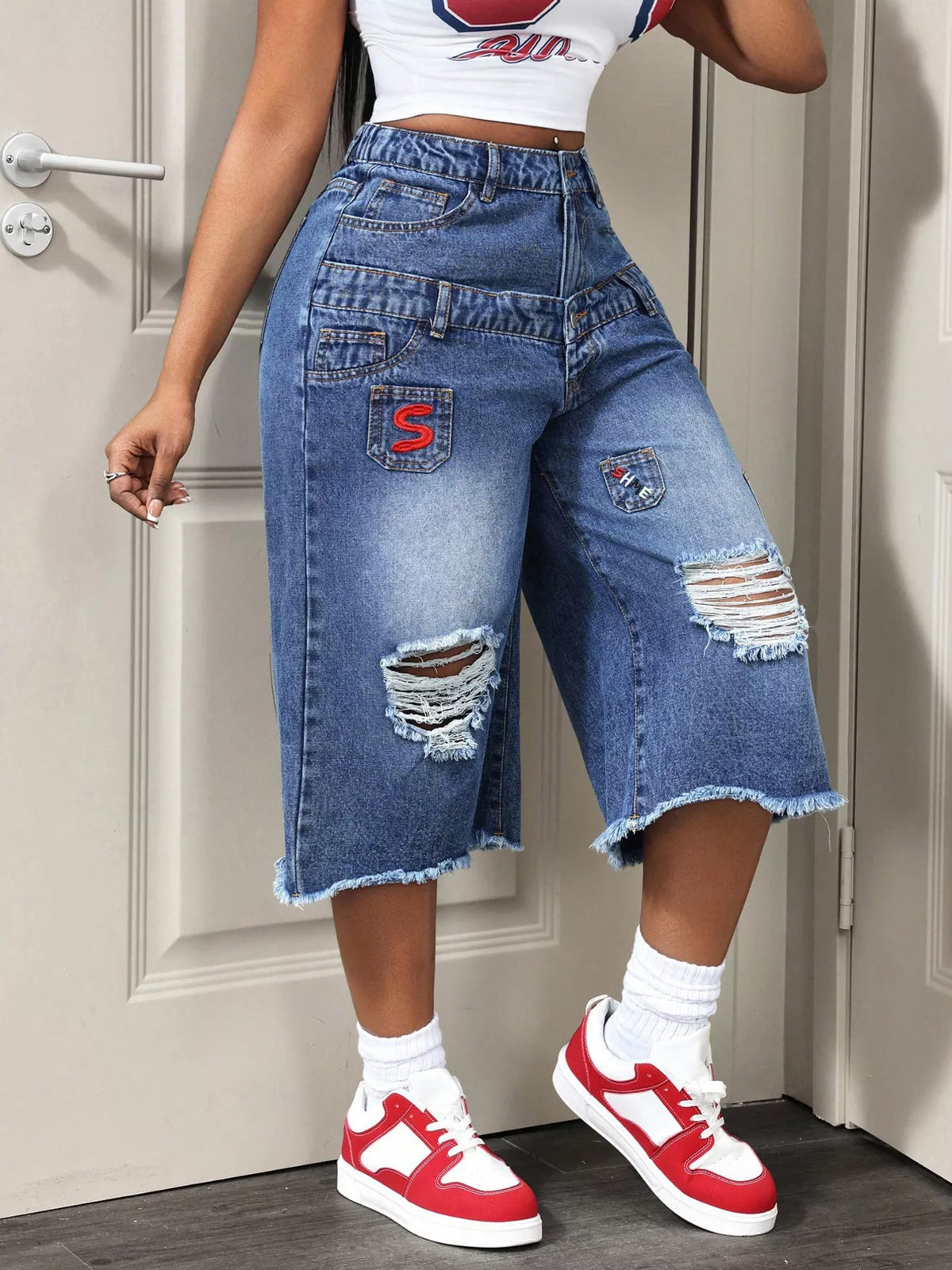 Distressed Wide-Leg Denim Capris