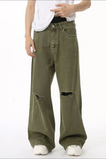 Distressed Wide Leg Jeans with Pockets