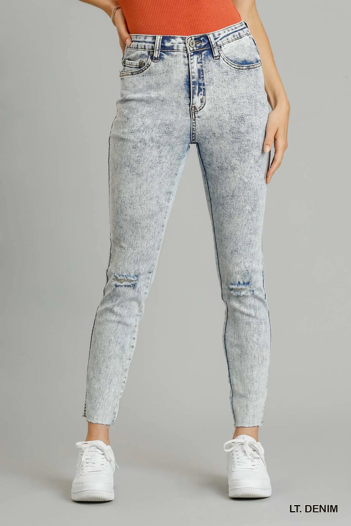 Umgee 5-Pockets Distressed Detail Stretch Denim Skinny Jeans with Unfinished Hem