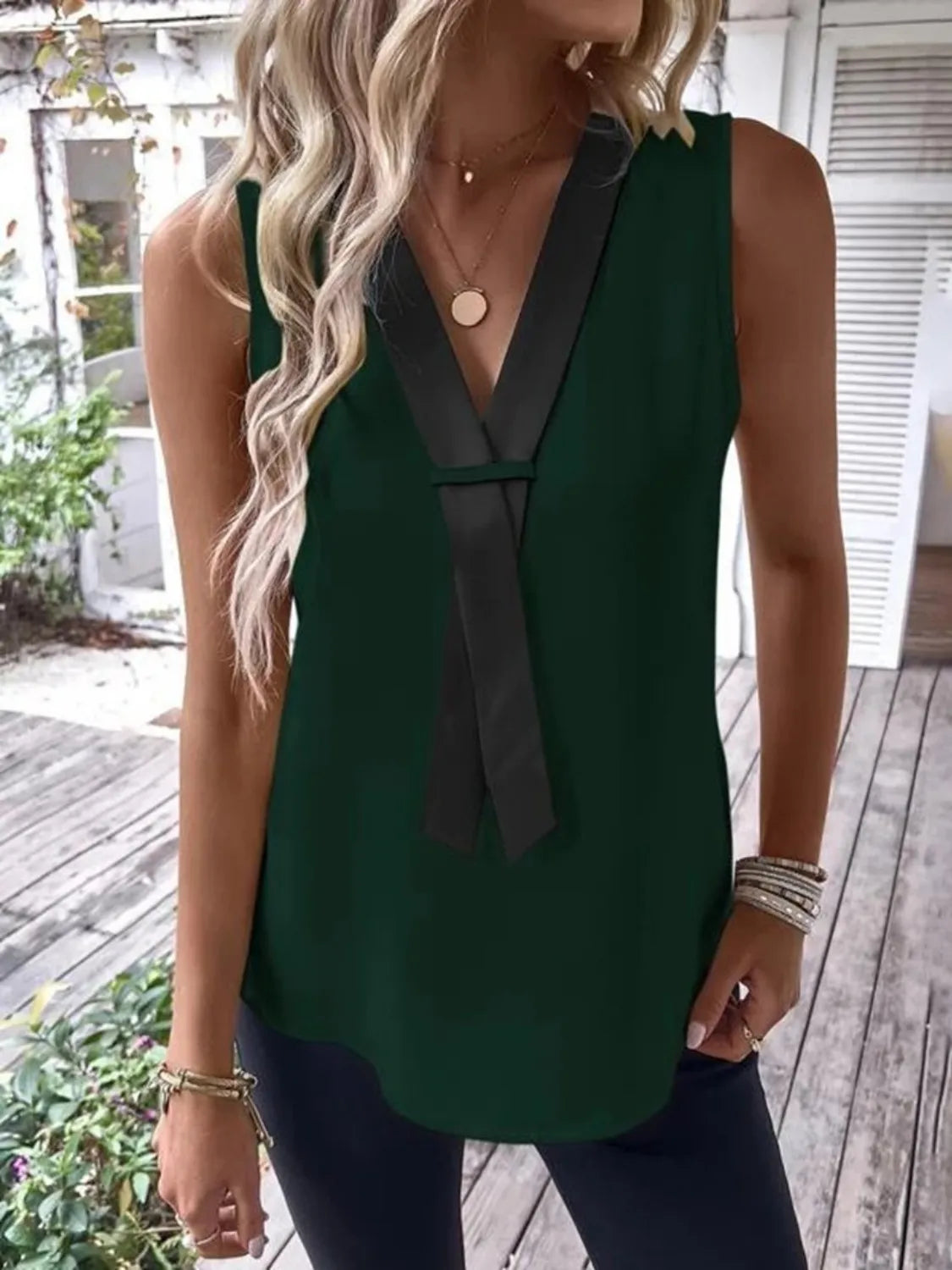 Full SizeV-Neck Contrast Tank Plus Size