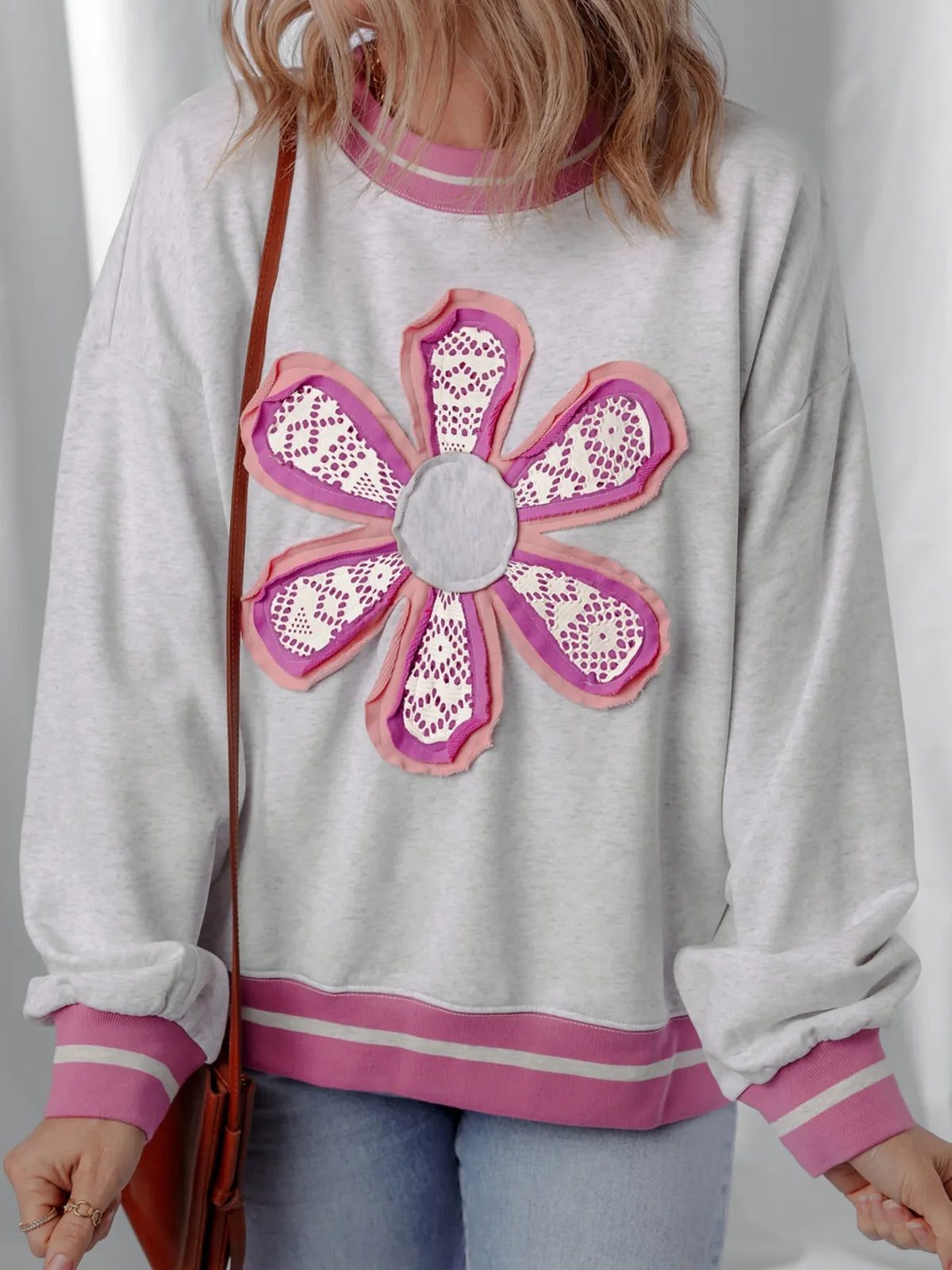 Flower Patch Contrast Trim Crew Neck Sweatshirt