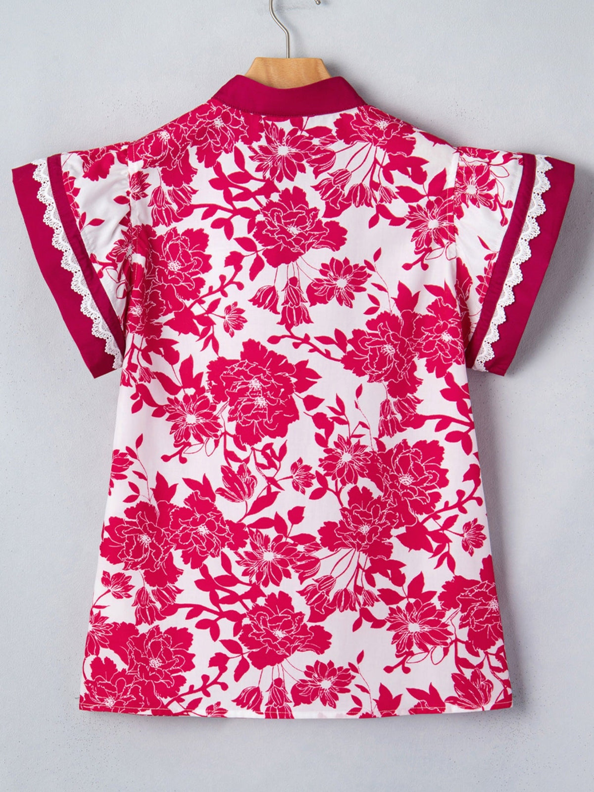 Floral Print Color Block Trim Lace Detail V Neck Flutter Sleeve Blouse
