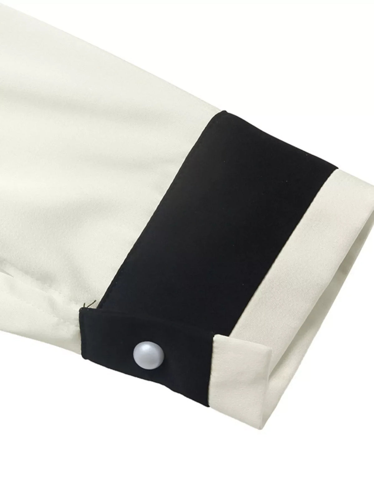 Contrast Trim V-Neck Blouse