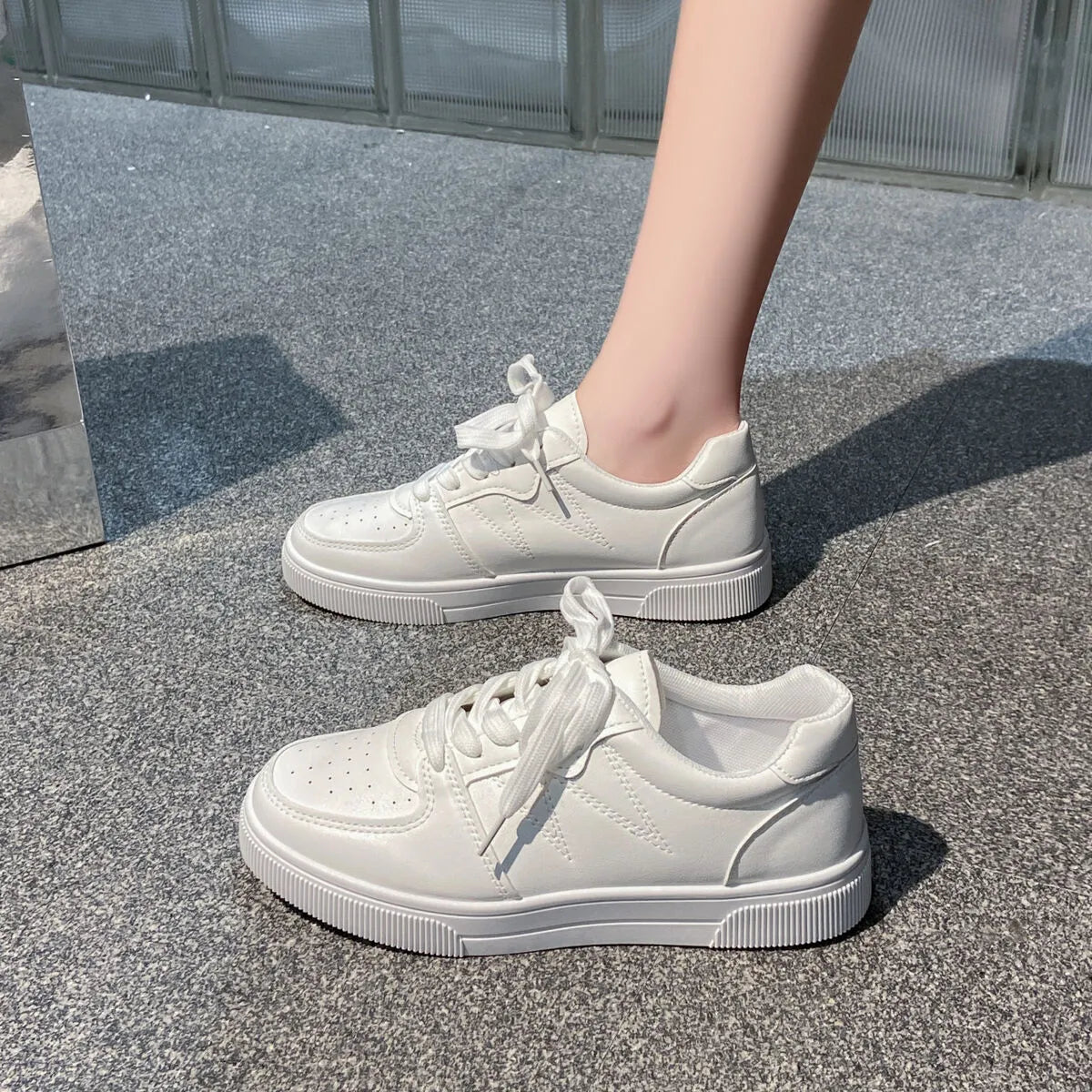 Low-Top Lace-Up Breathable Sneakers