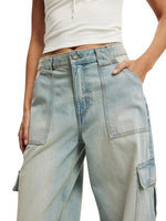 Wide Leg Cargo Jeans
