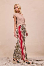 BiBi Leopard Print Pants with Side Contrast and Tucking Welt Pocke