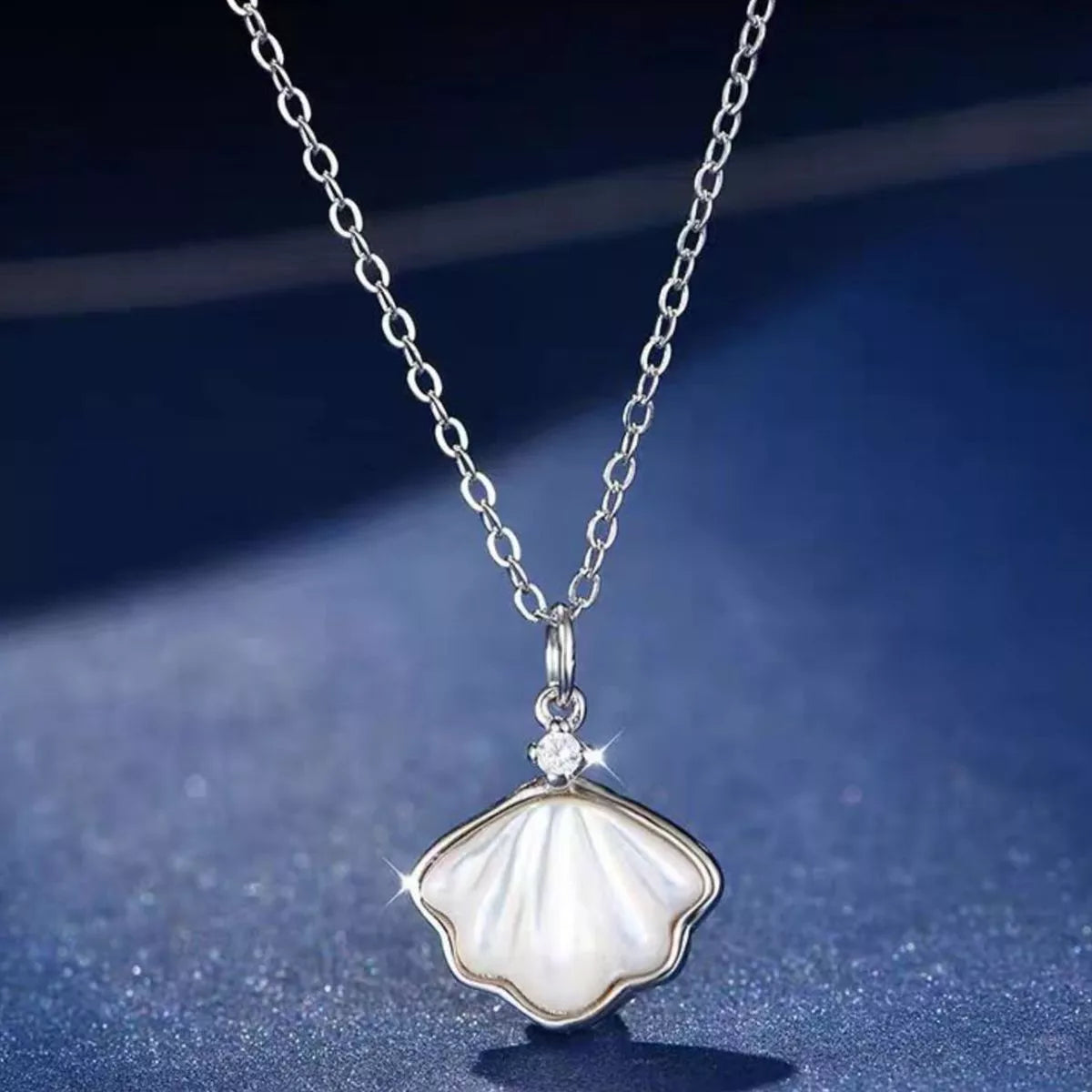 925 Sterling Silver Zircon Shell Necklace