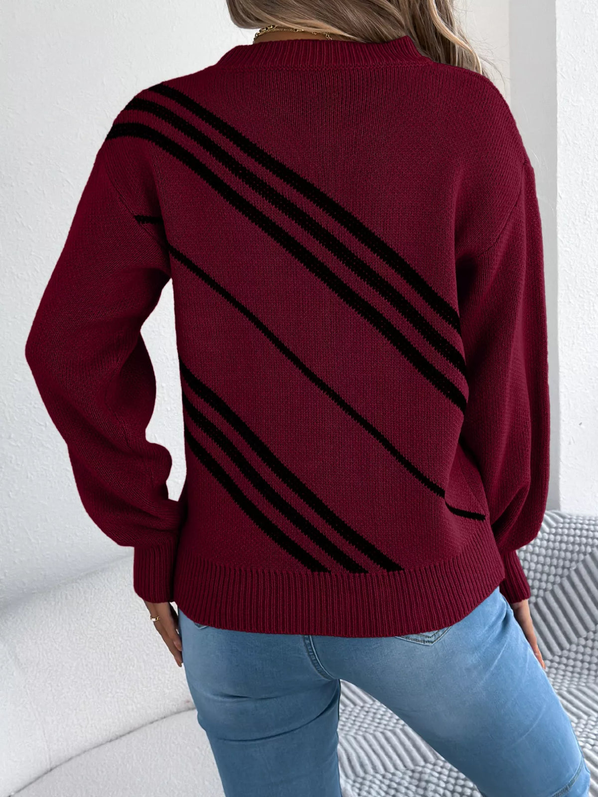 Striped Pattern Casual Round Neck Sweater