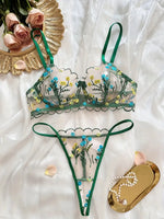 2-piece sexy lingerie set for women: red and green temptation, thong. Green lingerie set, very pleasant