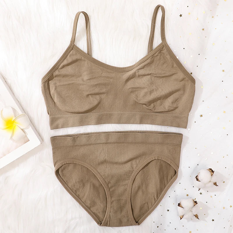 Women Seamless Bra And Panties Set Non-Wire Push-Up Bralette Female Low-Waist Thongs T-back Panties Sexy Lingerie Underwear Set