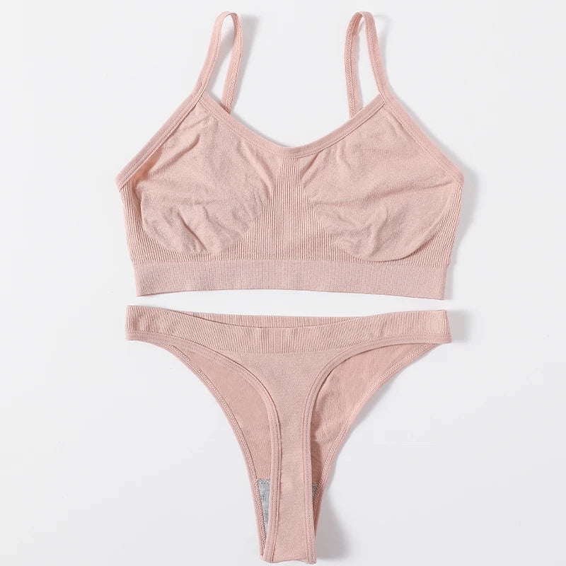 Women Seamless Bra And Panties Set Low Waist Thongs Female Comfort Non-wire Brassiere Sports Ribbed Underwear Set Sexy Lingerie