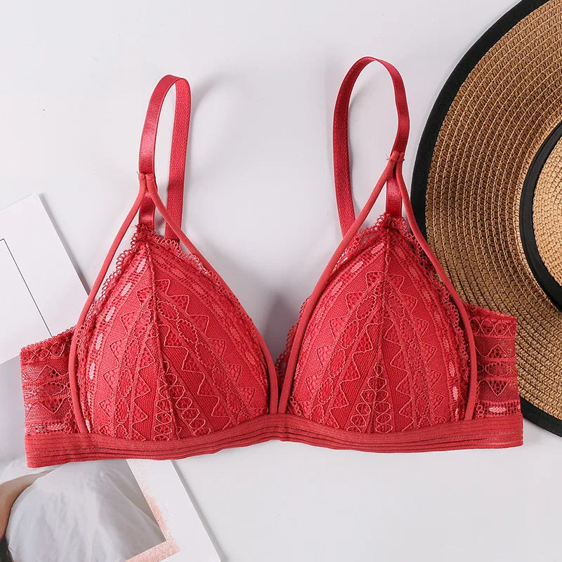 Floral Lace Bra Push-Up Bra For Women Lace Bralette Female Sexy Lingerie V-Neck Brassiere Wire Free Light Pads Underwear