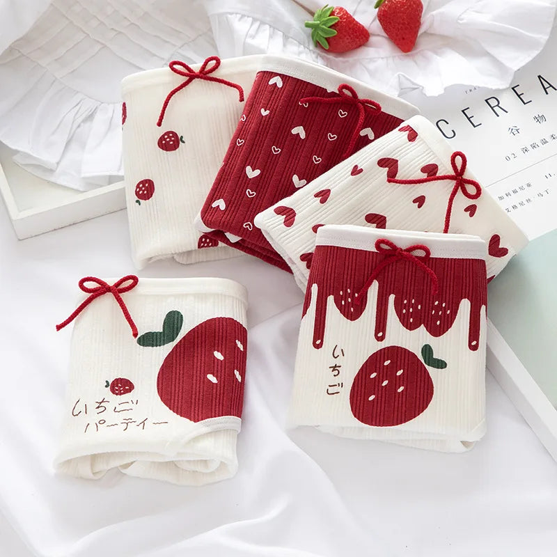 1PC Cotton Panties Soft Underwear Women Mid-Waist Briefs Female Red Strawberry Hearted Print Design Ladies Sexy Lingerie Panty