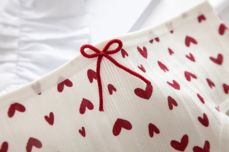 1PC Cotton Panties Soft Underwear Women Mid-Waist Briefs Female Red Strawberry Hearted Print Design Ladies Sexy Lingerie Panty