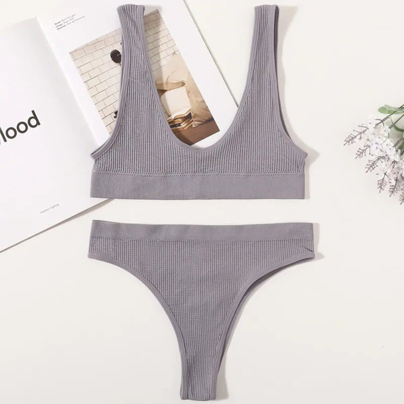Women Seamless Bra And Panties Set Wire-Free U-Neck Small Cup Push-Up Bra Low-Rise Thongs Sexy Lingerie Female Underwear Set
