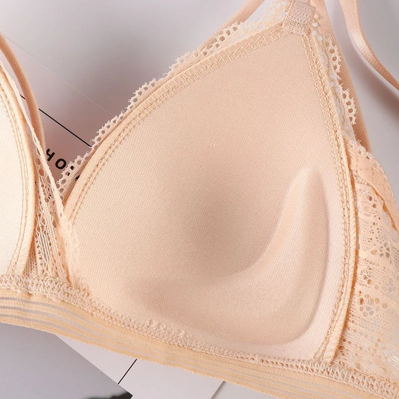 Floral Lace Bra Push-Up Bra For Women Lace Bralette Female Sexy Lingerie V-Neck Brassiere Wire Free Light Pads Underwear