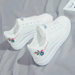 Woman shoes spring White comfortable Sneakers Breathable Flats Lace-up Flower woman Casual Shoes Zapatillas Mujer tyu789