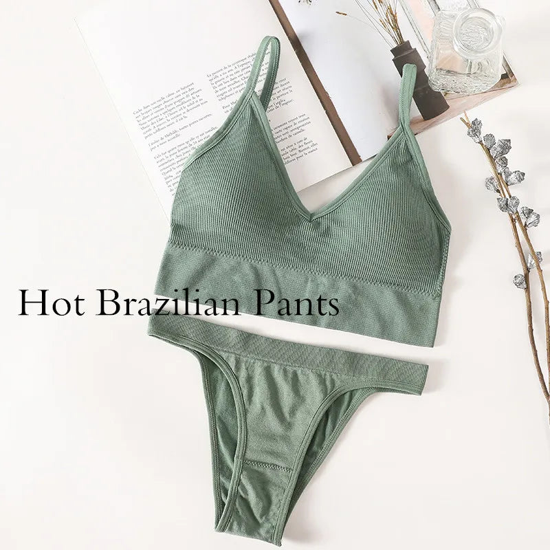 4pcs/set Women Underwear Set Active Wear Bra Top Female U Back Sports Bra And Panties Set G-String Thongs Sexy Lingerie