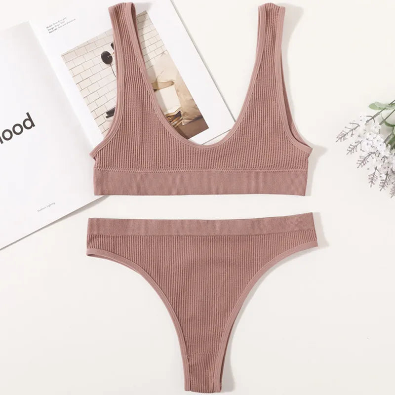 Women Seamless Bra And Panties Set Wire-Free U-Neck Small Cup Push-Up Bra Low-Rise Thongs Sexy Lingerie Female Underwear Set