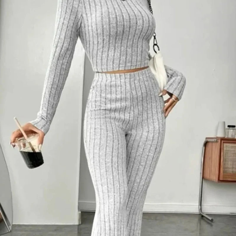 Stand Collar Navel T-shirt and Trumpet pants