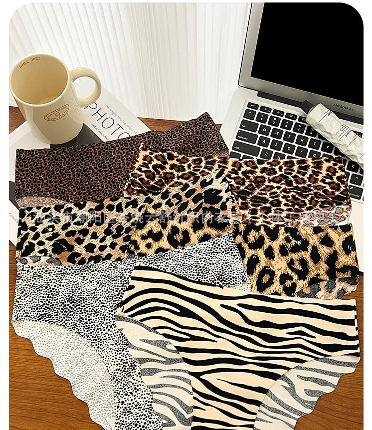 1pcs Seamless Panties Ladies Leopard Print Sexy Underwear Zebra Stripe Briefs Ice Silk Panty Invisible No Trace Solid Underpants