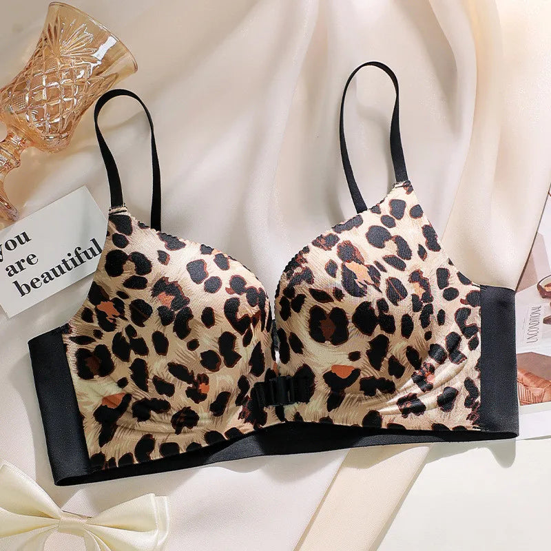 MOYISU Seamless Front Closure Push Up Bra for Small Chest Anti-Sag Wireless Bralette | Breathable Medium Coverage Tuck Side Fat
