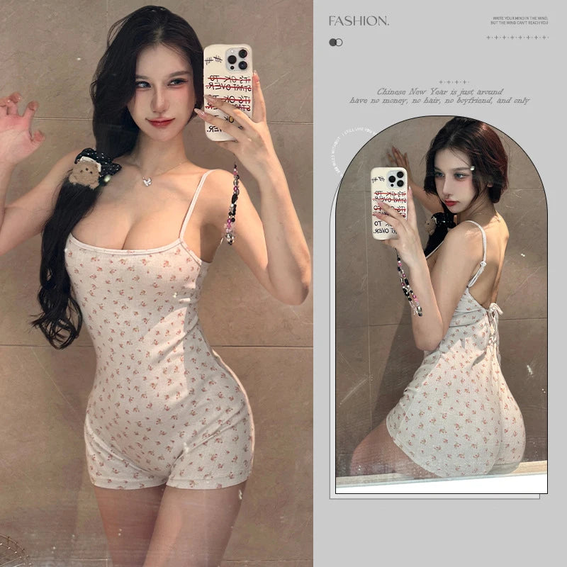 Pure desire backless floral suspender jumpsuit women's summer slim fit niche casual pants home wear comfortable A-line shorts
