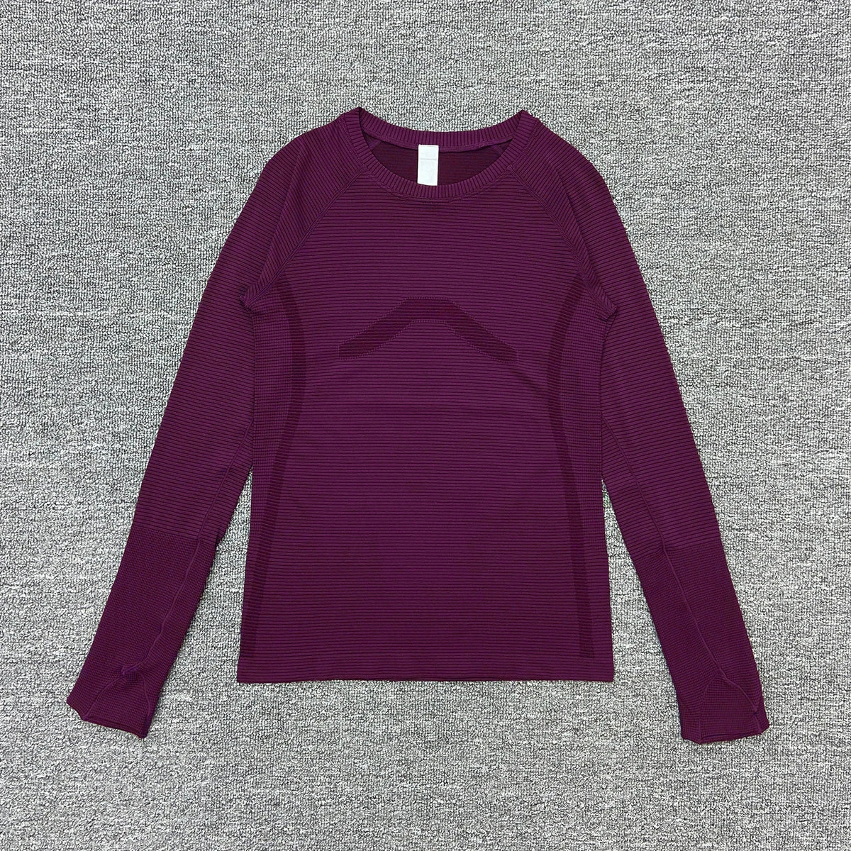 Women's Slim Fit Long Sleeve Yoga Sports Top Breathable Stretch Seamless Pilates Training T-Shirt Fitness Running Shirt T-shirt