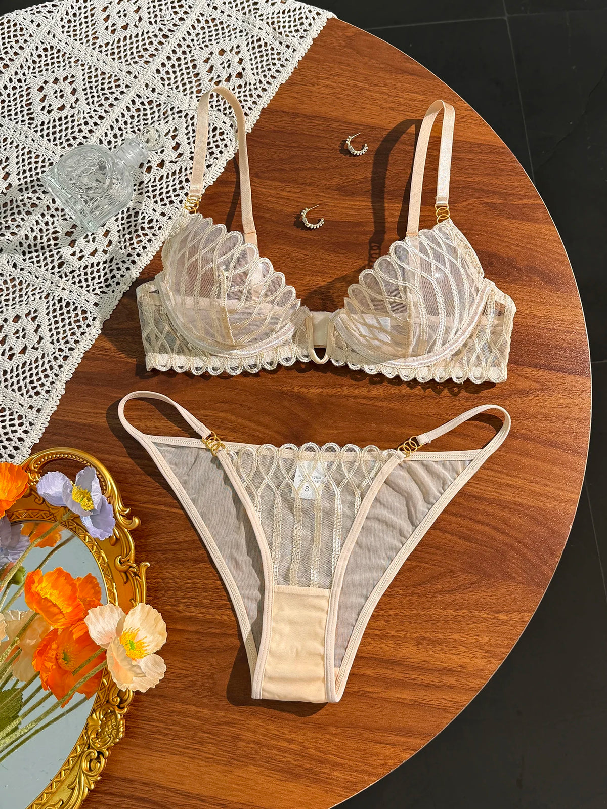 French Style Beige Lace Bra and Panties Set Women Sexy Eyelash Lace Underwear Transparent Mesh Two Piece Lingerieeige