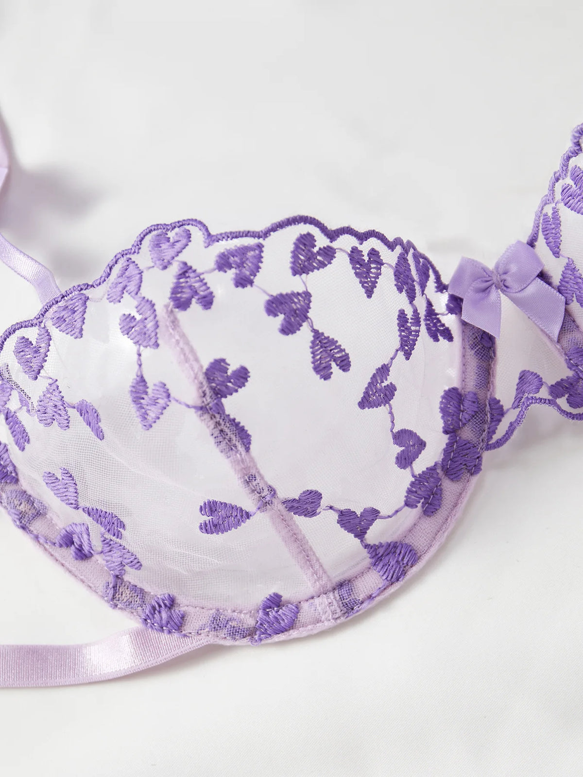 French Lace Heart Bra Set Girls Sexy Women Bralette Adjustable Transparent Embroidery Underwear Thong Bras Lingerie Panties Sets
