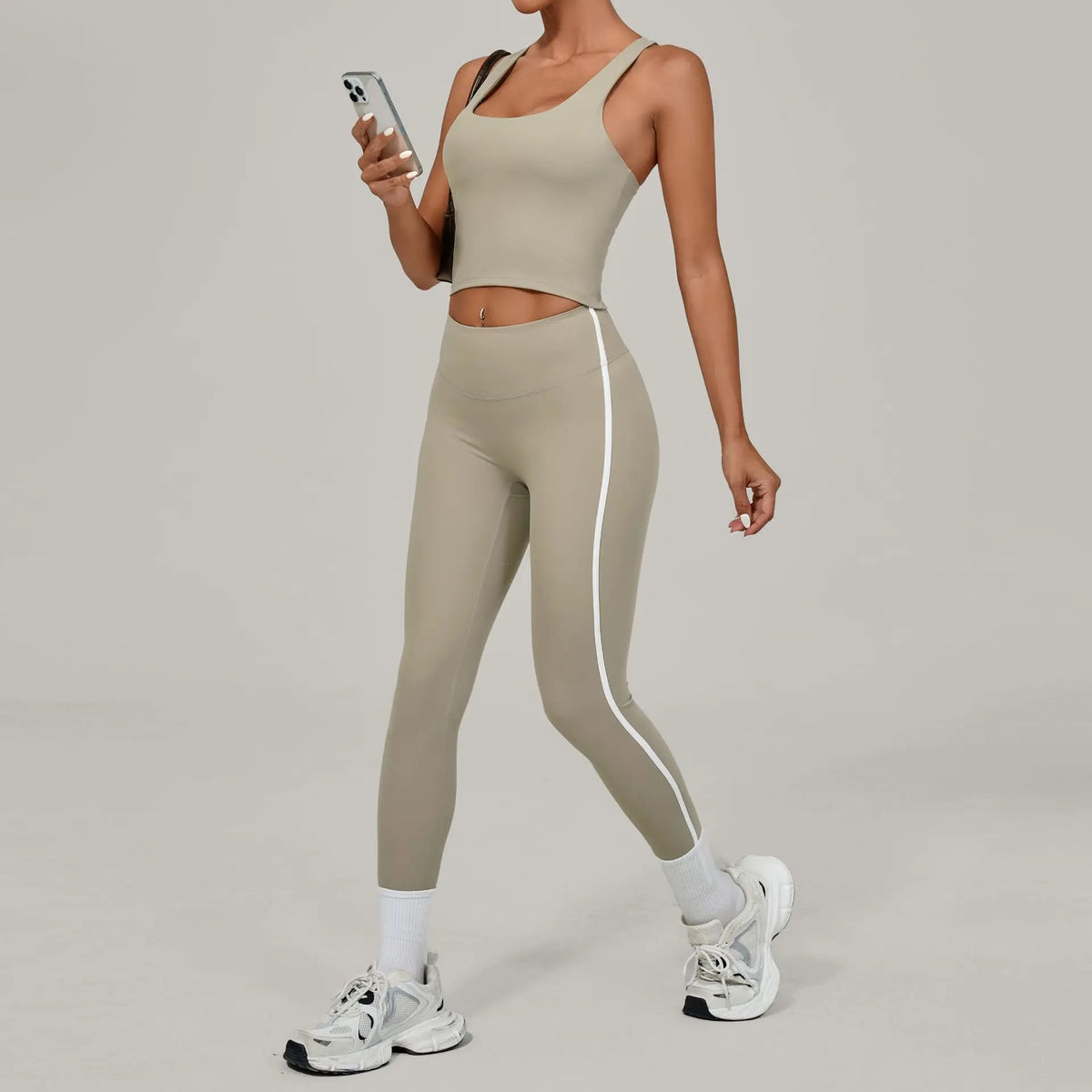 Women's Seamless Yoga Sets Sports Fitness Beauty Back Vest Hip-lifting Pants Slim-fit Suits Running Workout Gym Training Sets