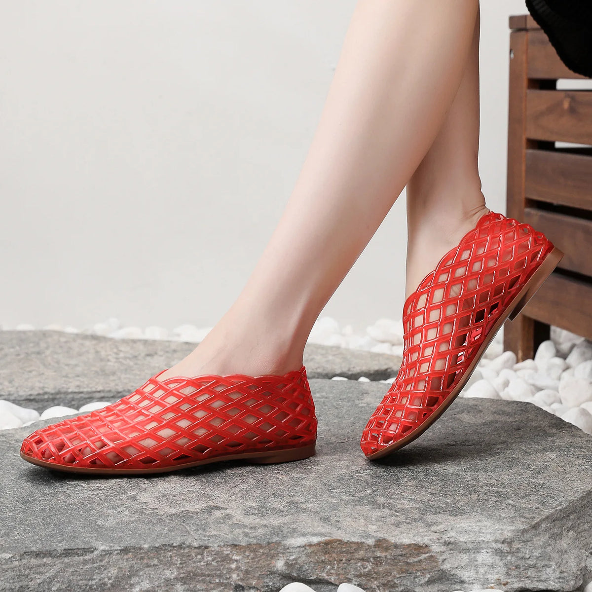 New 2026 Women Leisure Jelly Sandals Cut-out Soft PVC Breathable Summer Flat Shoes Close Toe Female Street Flats