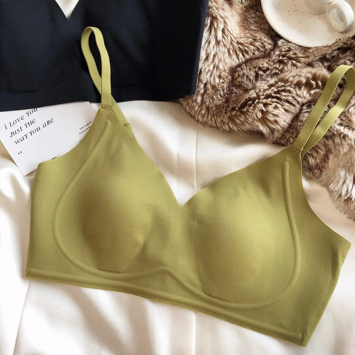 Summer Ice Silk Bra Seamless Women Underwear Sexy Ultra Thin Comfort Bralette French Rabbit Ears Padding Fixed Push Up Bras