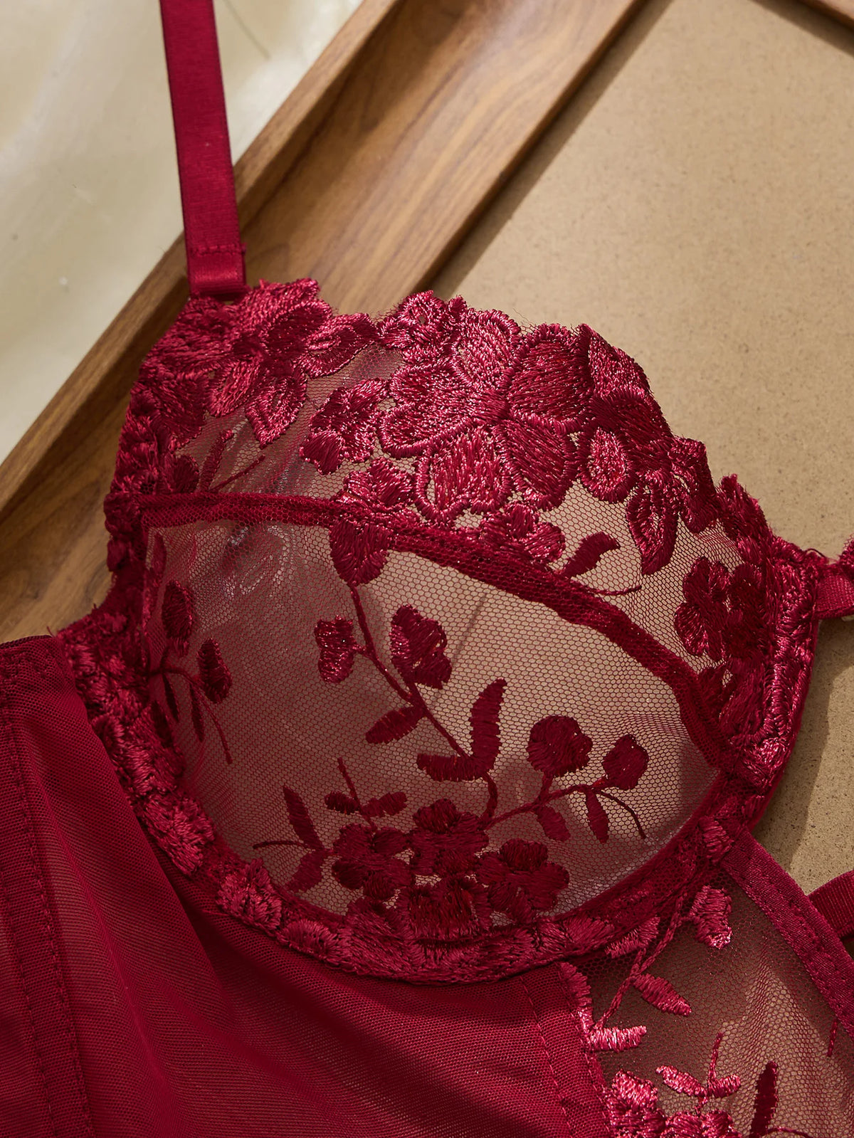 Sexy Large Size Lingerie Women Bra Set Girl Floral Lace Underwear Set Underwire Brassiere Push Up Outfit Delicate Bra Kit