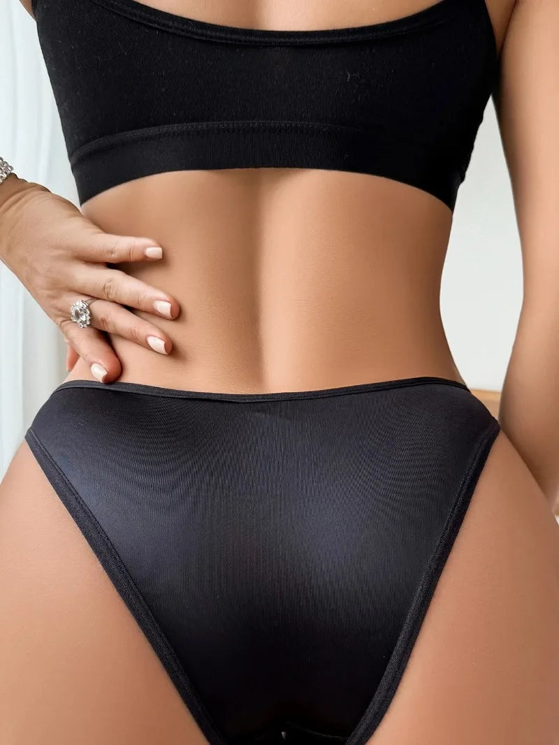 1pcs Low-Rise Sexy Women Panties Rhinestone Metal Chain Ladies Briefs Breathable Comfortable Female Underwear Sexy Lingerie