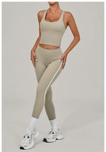 Women's Seamless Yoga Sets Sports Fitness Beauty Back Vest Hip-lifting Pants Slim-fit Suits Running Workout Gym Training Sets