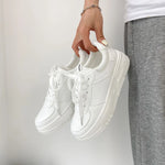 2022 Fashion Spring New Designer Hot Sale White Shoes Female Platform Sneakers Women Tenis Feminino Casual Female Shoes Woman