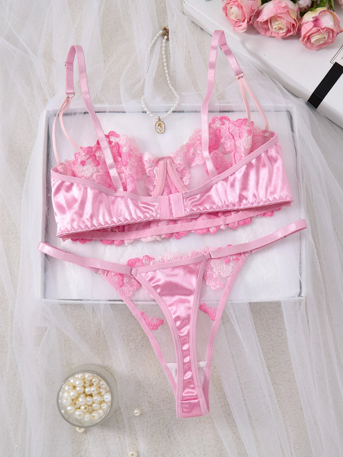 Pink 3D Floral Embroidery Lace Lingerie Set Underwire Bra With Matching Thong Women Sexy Intimates ZA825121
